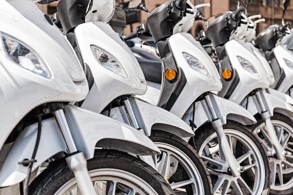 Scooter Piaggio MP3 : caractéristiques, usage et avantages