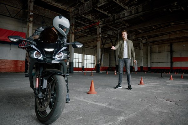 Obtenir son permis moto : les étapes essentielles